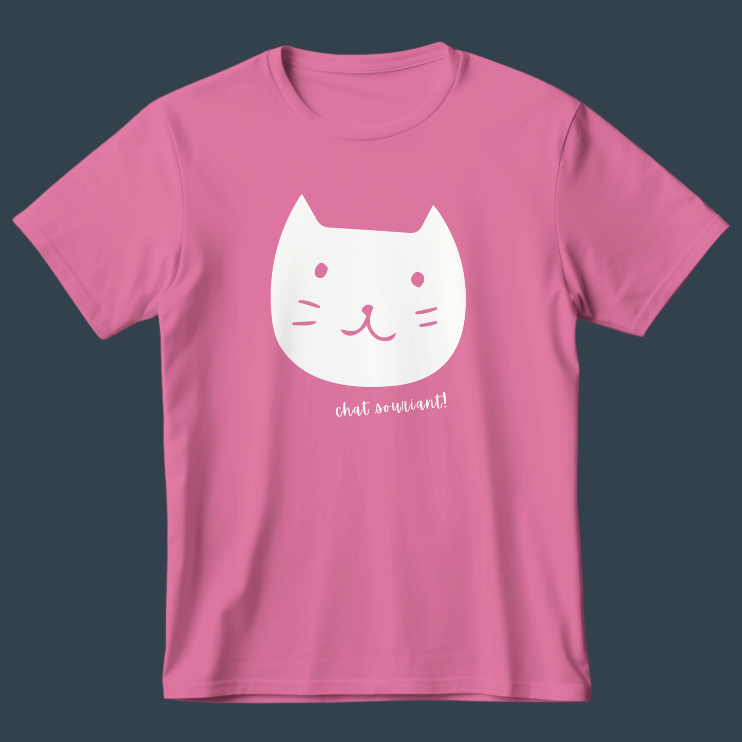 CHAT SOURIANT - Ultra-Soft Unisex Tee